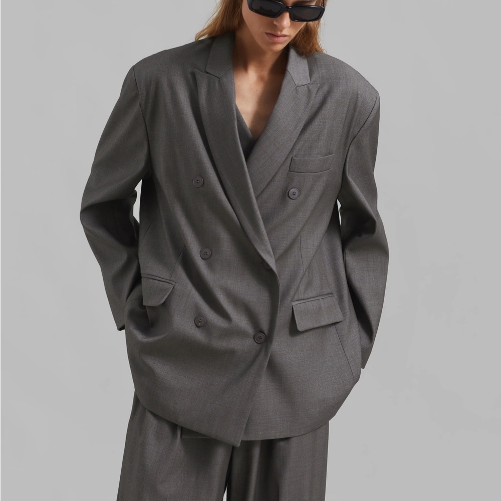 The Frankie Shop Ivey Double Breasted Blazer - Grey Mélange. OSFA